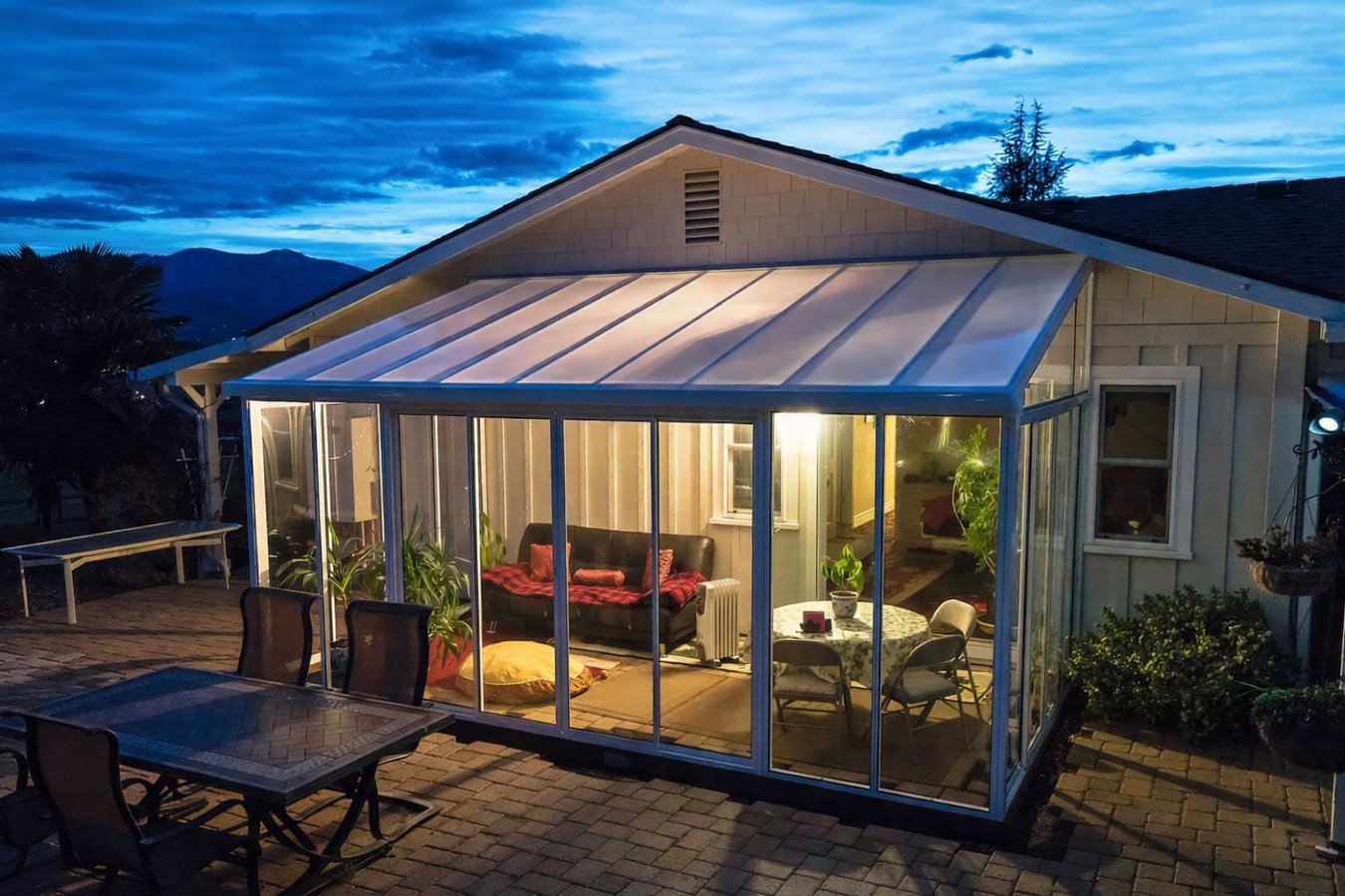 Enclosed patio rooms